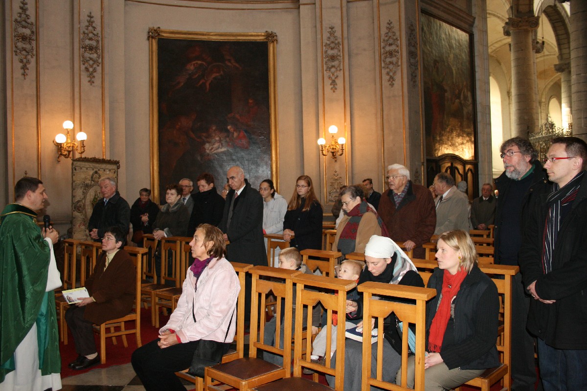 Avec le Secours Catholique - La campagne 2009 nous invite à une attention accrue à la condition de pauvreté de bien des femmes