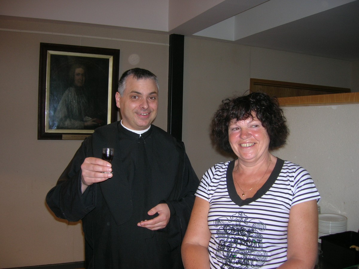 1005_Fr Christopher avec Marie Christine Screve