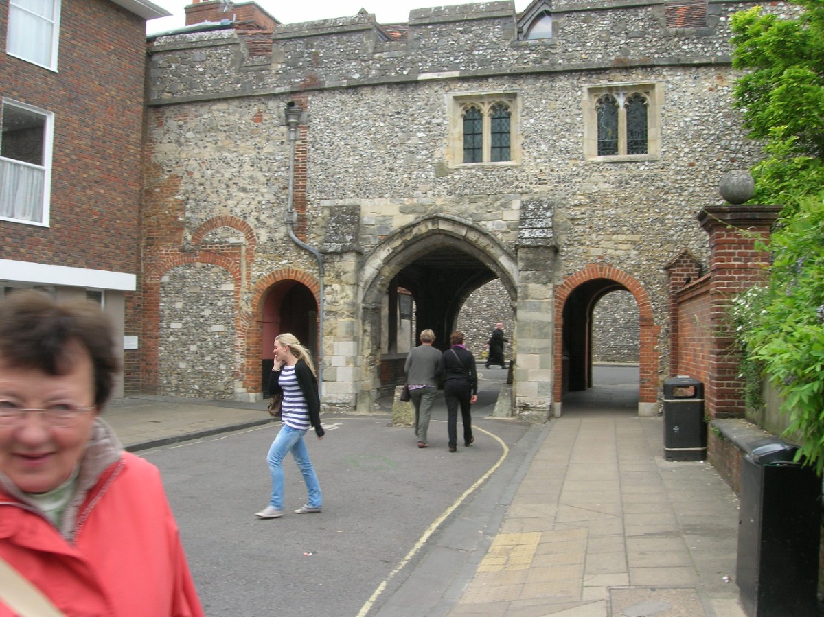 1005_Entrée à la cathédrale de Winchester