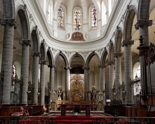 St-Pierre-Douai-sanctuaire