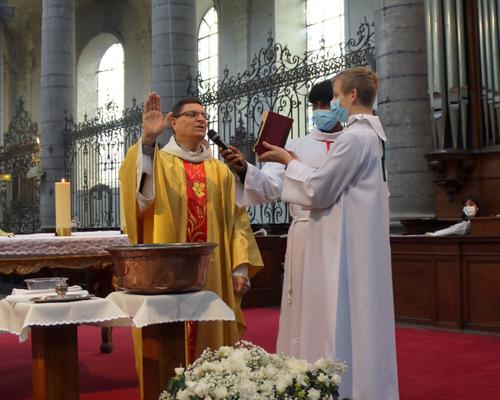 2104_Messe de Pâques 32
