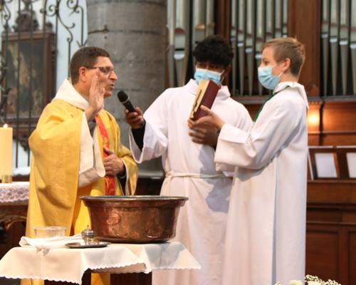 2104_Messe de Pâques 37