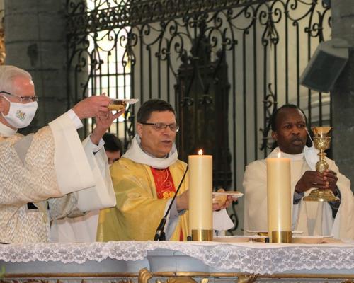 2104_Messe de Pâques 74
