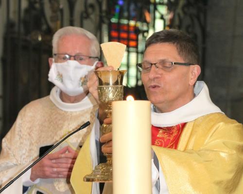 2104_Messe de Pâques 79