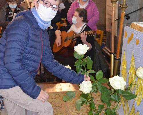 2021-04-18 premières communions à Landrecies 18