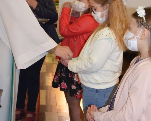 2021-04-24 premières communions à Landrecies 2 34