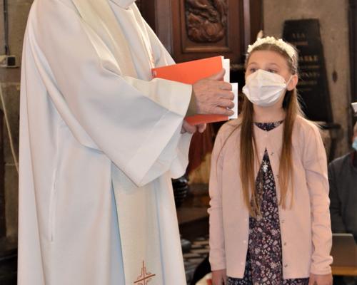 2021-04-24 premières communions à Landrecies 2 44
