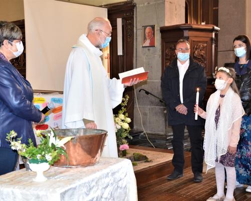 2021-04-24 premières communions à Landrecies 2 52