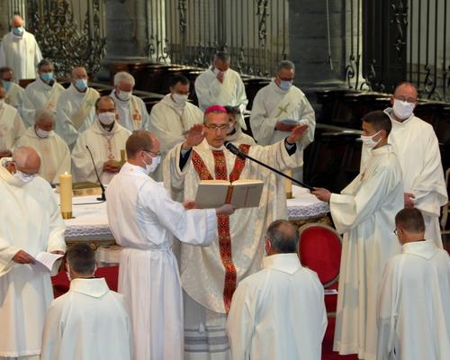 2104_Ordinations au diaconat permanent 80