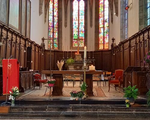 L'autel de l'eglise Saint Pierre