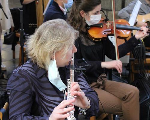 Les musiciennes.