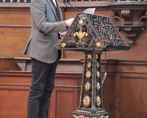 Prière universelle.
Arnaud Payage.