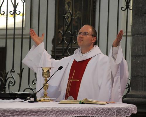 Le Seigneur soit avec vous!