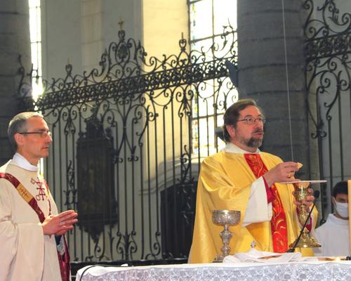 2106_Messe du St Sacrement 68