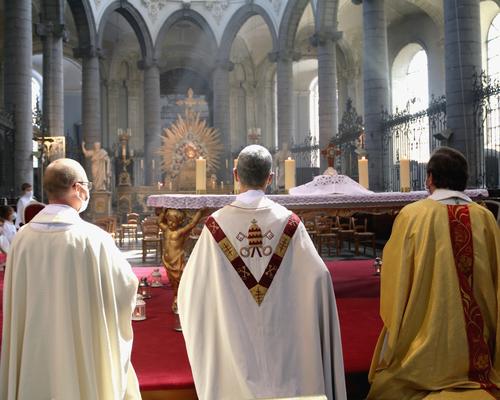 2106_Messe du St Sacrement 72