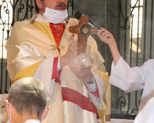 2106_Messe du St Sacrement 75