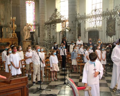 2106_1ères  communions (St Jean GR1) 98