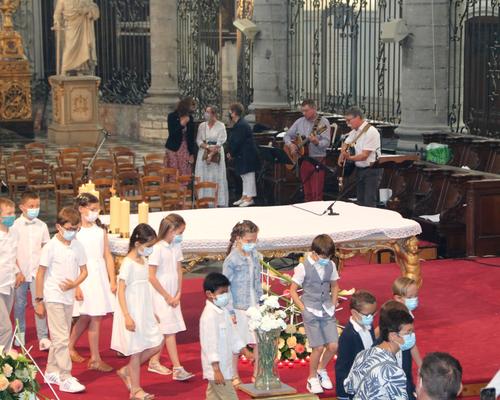 2106_1ères  communions (St Jean GR1) 118