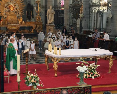 2106_1ères communions (St Jean GR2) 74