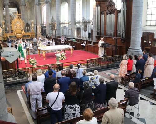 2106_1ères communions (St Jean GR2) 77