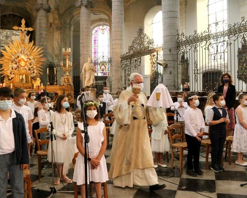 2106_1ères communions (St Jean GR2) 107