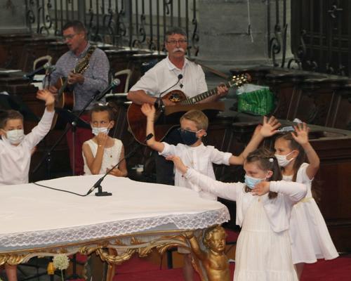 2106_1ères communions (St Jean GR2) 117