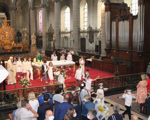 2106_1ères communions (St Jean GR2) 119