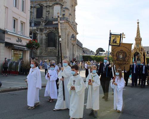 Procession Th D 2021 0815 (12)