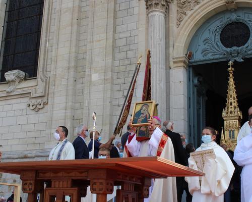 Procession Th D 2021 0815 (77)