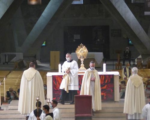 20210818-procession-eucharistique