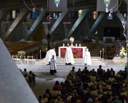 20210818-procession-eucharistique 3