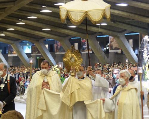 20210818-procession-eucharistique 4