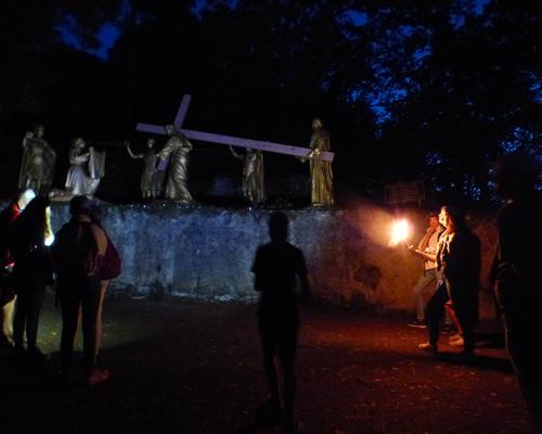 20210820-chemin de croix-jeunes (8)