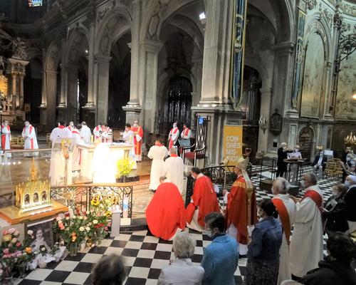 Reliques Ste Thérèse  Cath 2021 09 21 (18)