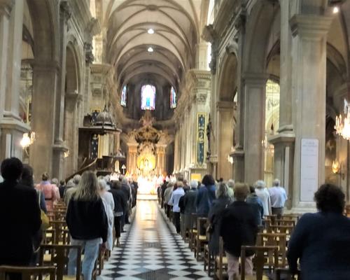 Reliques Ste Thérèse Cath 2021 09 21 (22)