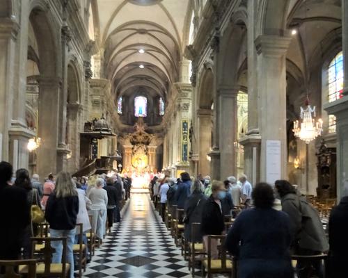 Reliques Ste Thérèse Cath 2021 09 21 (23)