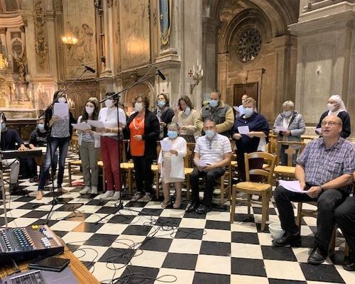 Reliques Ste Thérèse Cath 2021 09 21 (29)