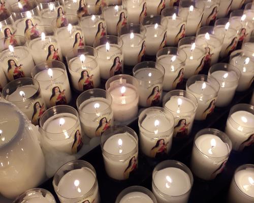 Reliques Ste Thérèse Cath 2021 09 21 (27)