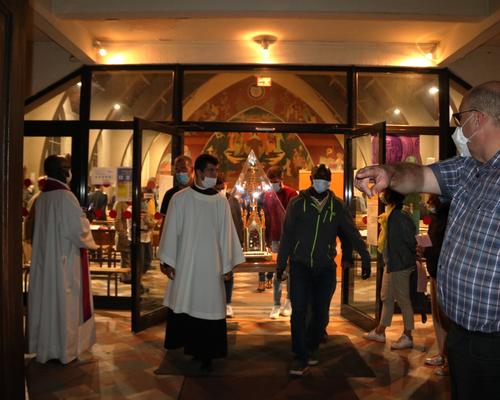 2109_Ste Thérèse en mission 93