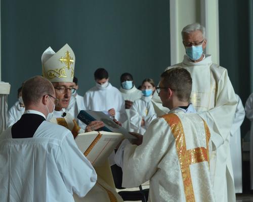ordination diaconale Julien SAUVE 69