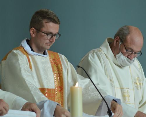 ordination diaconale Julien SAUVE 77