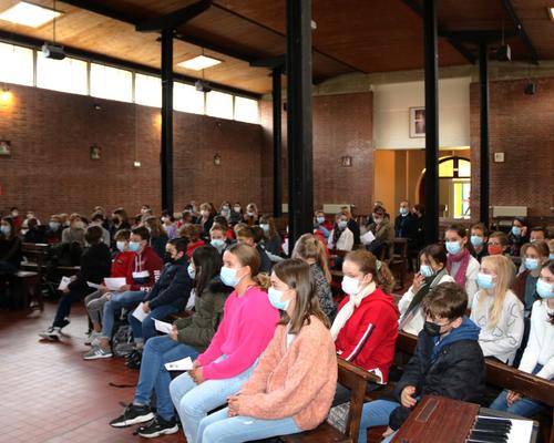 2010_Remise du Nouveau Testament (St-Jean) 4