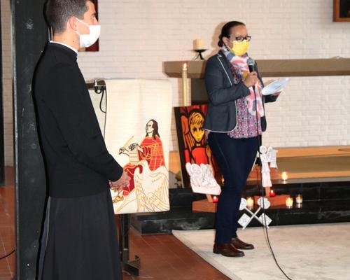 2010_Remise du Nouveau Testament (St-Jean) 18