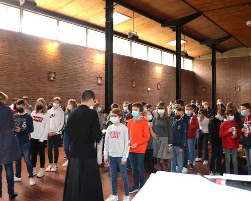 2010_Remise du Nouveau Testament (St-Jean) 50