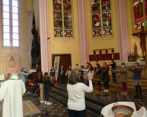 Messe 24.10.2021 enfants CE2 (30)