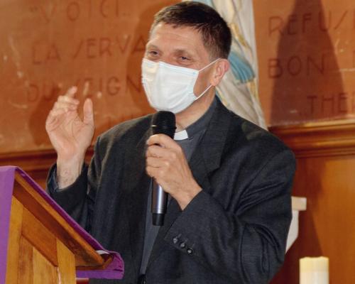 2021_Bénédiction nouveaux vitraux Ste Thérèse 35