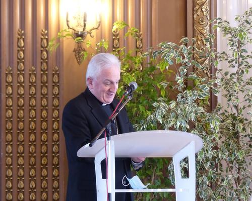 9.03.2022-Mgr-Migliore-mairie-cambrai 6