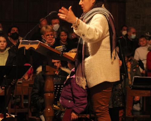 Isabelle Siffrine au chant