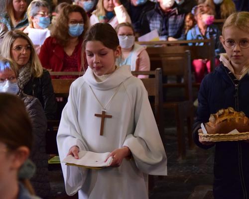 2022-03-27 messe des familles et es catéchumènes 1