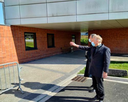 2022-03-18 Visite de Mgr a la pastorale sante (3)